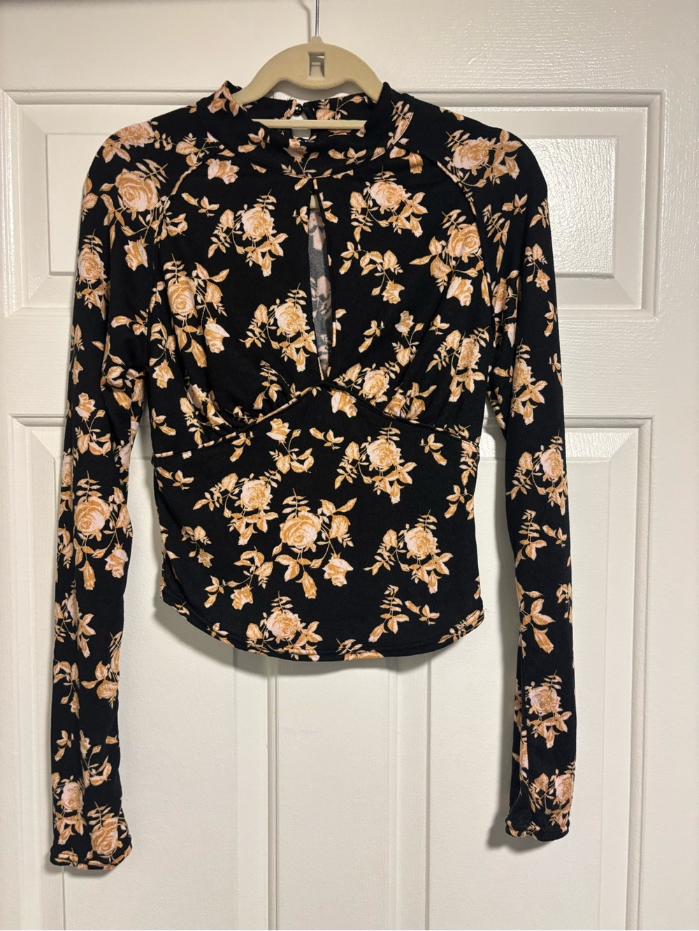 Free People Black Long-Sleeve Floral Keyhole Top - Size Small
